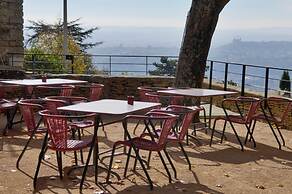 L'Ermitage Hôtel Cuisine-à-Manger