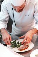 L'Ermitage Hôtel Cuisine-à-Manger