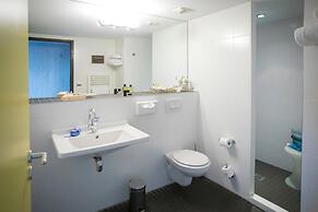 L'Ermitage Hôtel Cuisine-à-Manger