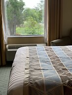 Ambassador Inn and Suites Tuscaloosa