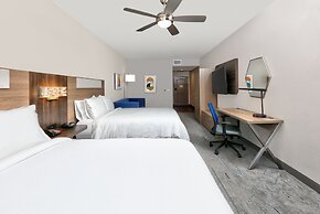 Holiday Inn Express & Suites North Dallas at Preston by IHG