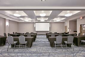 Holiday Inn Express & Suites North Dallas at Preston by IHG