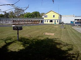 Jonathan Edwards Motel