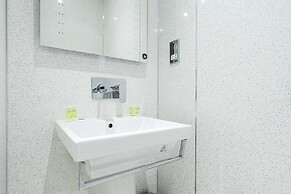 Lancaster Court Hotel