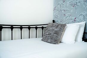 Lancaster Court Hotel