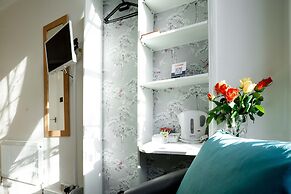 Lancaster Court Hotel