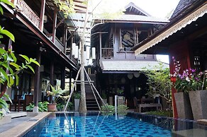 Banthai Village
