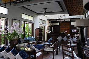 Banthai Village