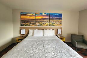 Days Inn by Wyndham Lumberton
