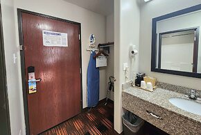 Days Inn by Wyndham Lumberton