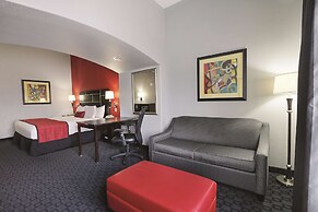La Quinta Inn & Suites by Wyndham Dallas - Hutchins