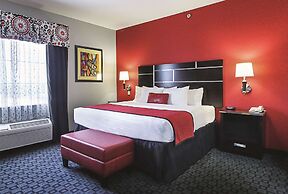 La Quinta Inn & Suites by Wyndham Dallas - Hutchins