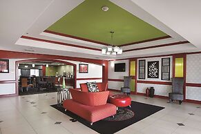 La Quinta Inn & Suites by Wyndham Dallas - Hutchins
