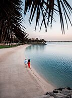 Traders Hotel, Qaryat Al Beri