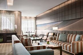 Traders Hotel, Qaryat Al Beri