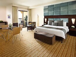 Traders Hotel, Qaryat Al Beri