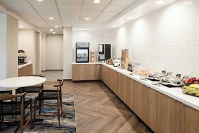 Fairfield Inn & Suites by Marriott Buffalo Airport