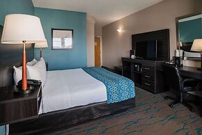 Gateway Hotel & Suites, Ascend Hotel Collection