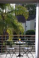 San Isidro Plaza Hotel