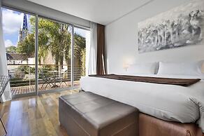 San Isidro Plaza Hotel