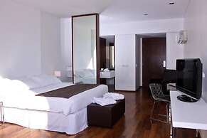 San Isidro Plaza Hotel