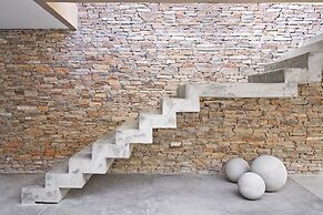 San Isidro Plaza Hotel