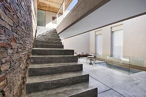 San Isidro Plaza Hotel