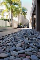 San Isidro Plaza Hotel