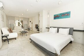 FuramaXclusive Ocean Beach, Seminyak, Bali