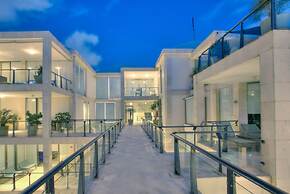 FuramaXclusive Ocean Beach, Seminyak, Bali