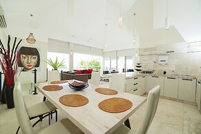 FuramaXclusive Ocean Beach, Seminyak, Bali