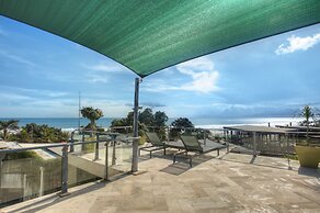 FuramaXclusive Ocean Beach, Seminyak, Bali