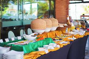 FuramaXclusive Ocean Beach, Seminyak, Bali