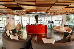 FuramaXclusive Ocean Beach, Seminyak, Bali