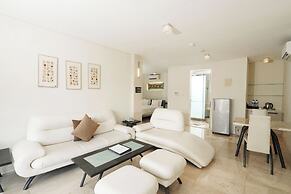 FuramaXclusive Ocean Beach, Seminyak, Bali