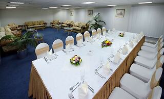 Al Bustan Residence Hotel Apartments