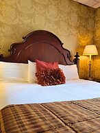 Altland House Inn and Suites