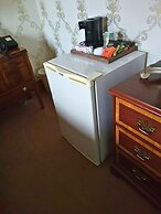 Altland House Inn and Suites