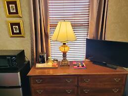 Altland House Inn and Suites