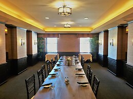 Altland House Inn and Suites