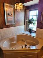 Altland House Inn and Suites