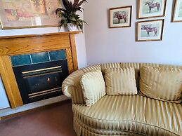 Altland House Inn and Suites