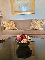 Altland House Inn and Suites