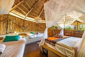 Umlani Bushcamp - Lodge