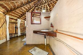 Umlani Bushcamp - Lodge