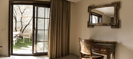 Sandima 37 Suites Hotel