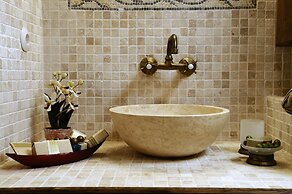 Sandima 37 Suites Hotel