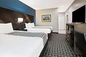 La Quinta Inn & Suites by Wyndham Sulphur Springs