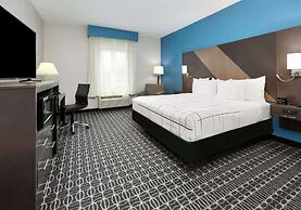 La Quinta Inn & Suites by Wyndham Sulphur Springs