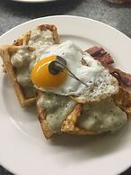 Inn at Pleasant Lake